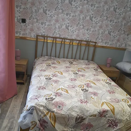 Costa Apartment *